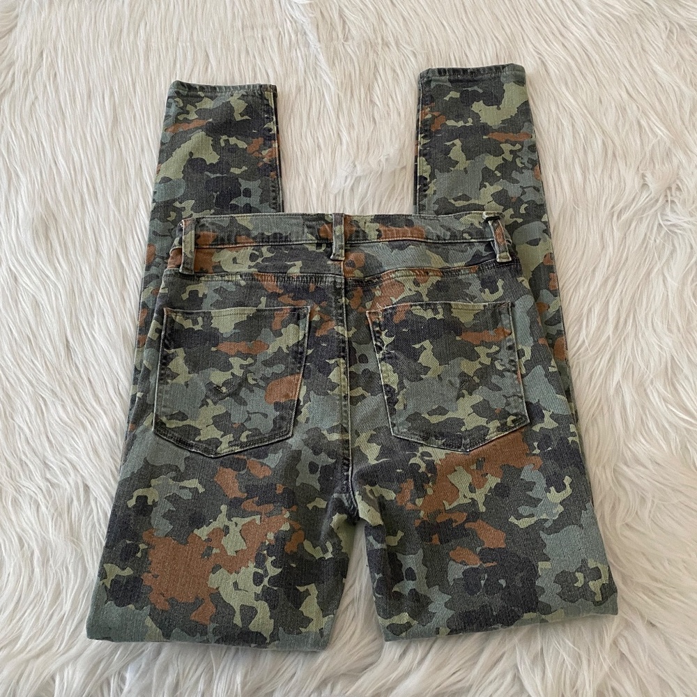 Hudson Barbara Super Skinny Camo Jeans - Picture 5 of 5
